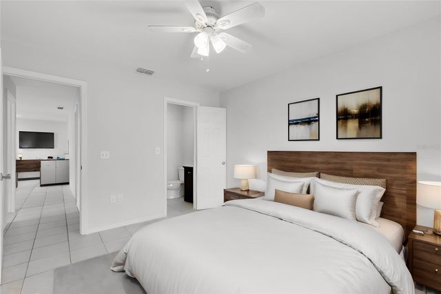 1040 S BUENA VISTA DRIVE 1040, Lake Alfred, FL 33850