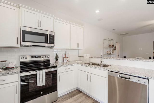 114 Middlesex Ct., Lugoff, SC 29078