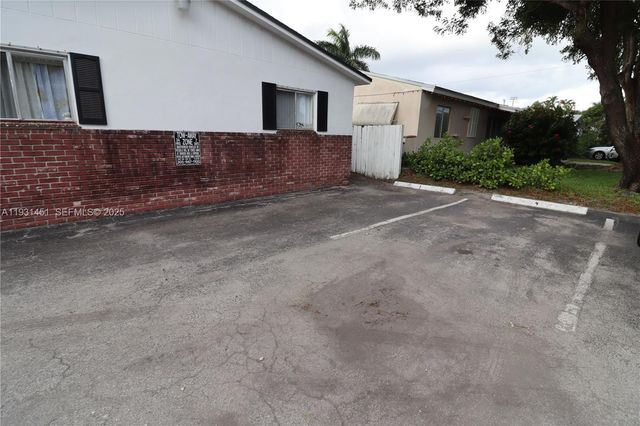 1708 N 16th Ave 4, Hollywood, FL 33020