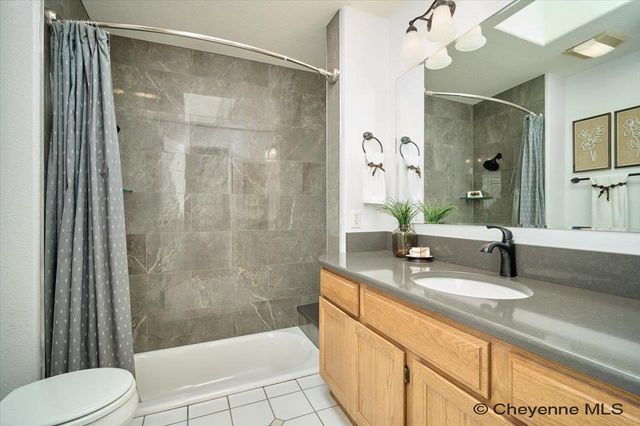 5434 SUNSET DR, Cheyenne, WY 82009