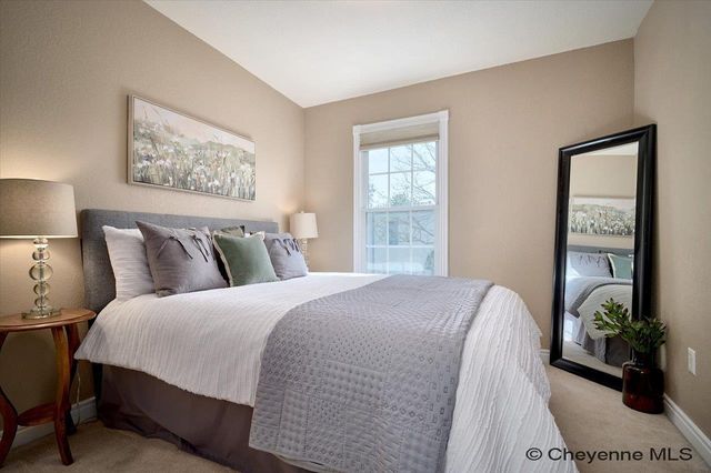 5434 SUNSET DR, Cheyenne, WY 82009