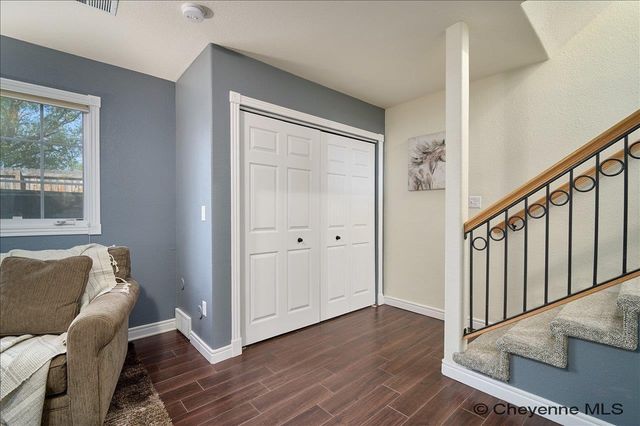 5434 SUNSET DR, Cheyenne, WY 82009