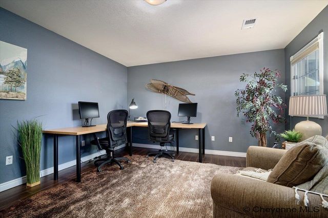 5434 SUNSET DR, Cheyenne, WY 82009