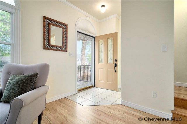 5434 SUNSET DR, Cheyenne, WY 82009