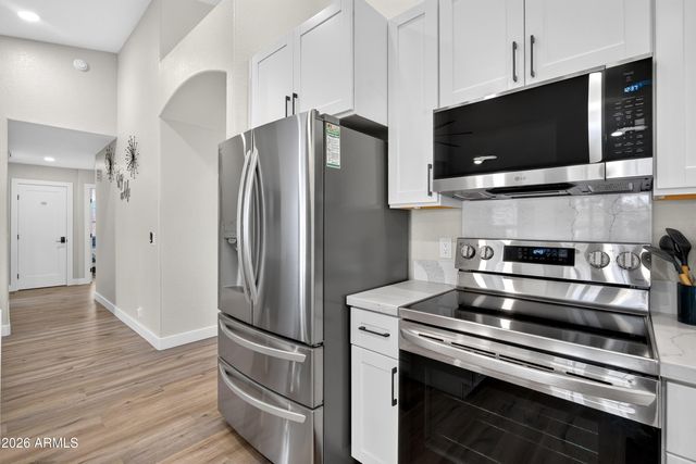 8947 W SIERRA VISTA Drive, Glendale, AZ 85305