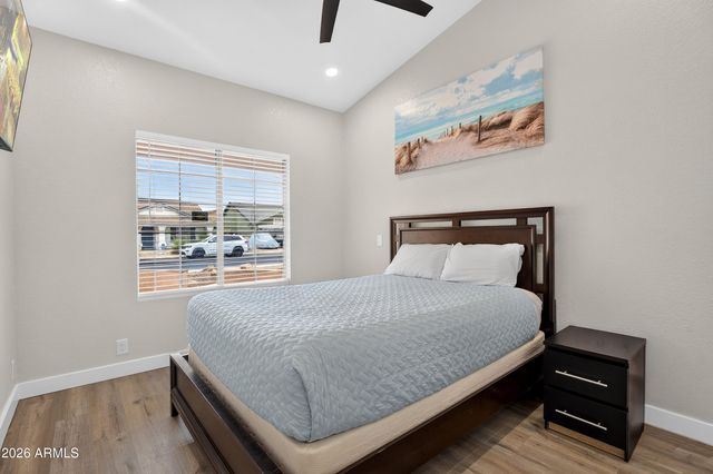 8947 W SIERRA VISTA Drive, Glendale, AZ 85305