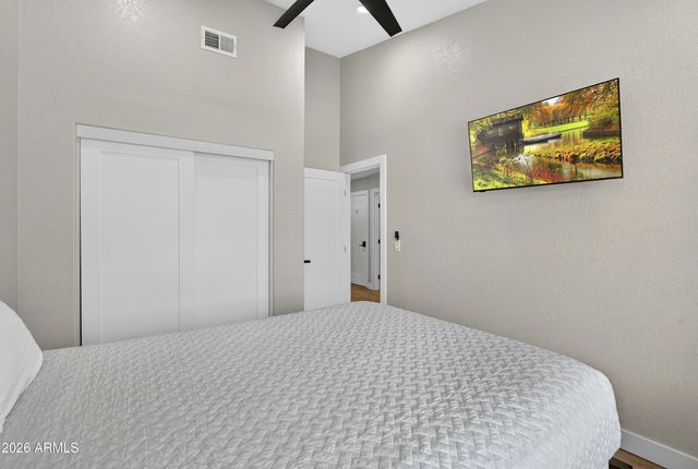 8947 W SIERRA VISTA Drive, Glendale, AZ 85305