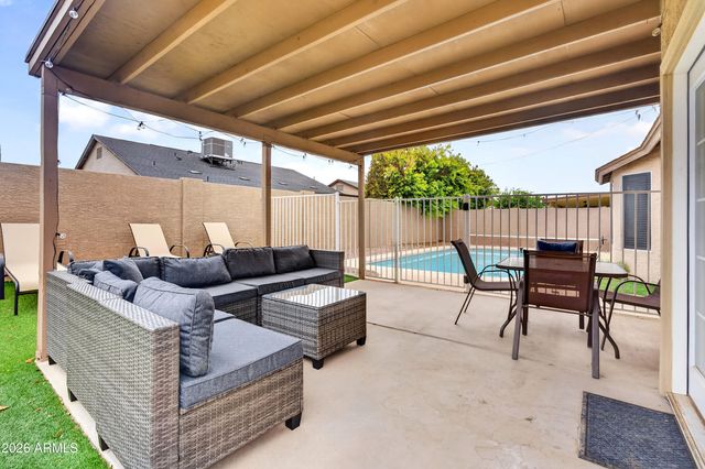 8947 W SIERRA VISTA Drive, Glendale, AZ 85305