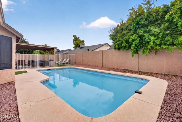8947 W SIERRA VISTA Drive, Glendale, AZ 85305