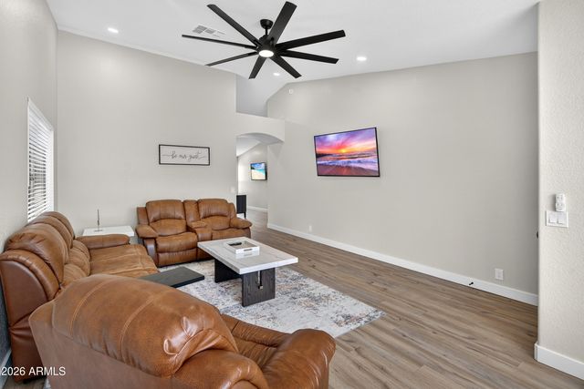 8947 W SIERRA VISTA Drive, Glendale, AZ 85305