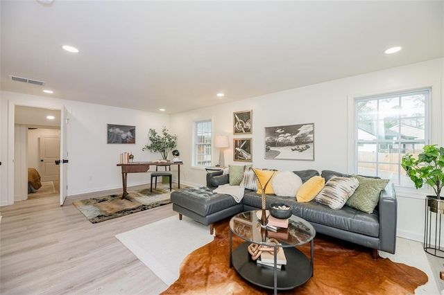 2437 Hillside Avenue, Decatur, GA 30032