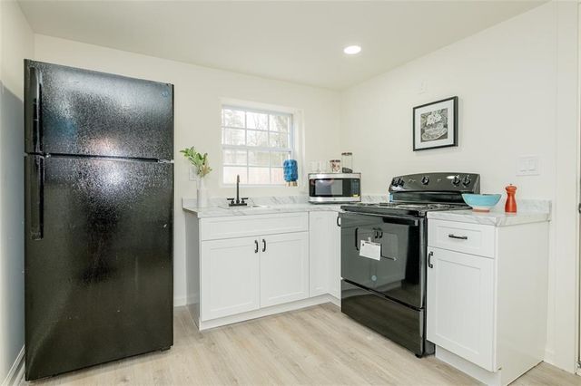 2437 Hillside Avenue, Decatur, GA 30032