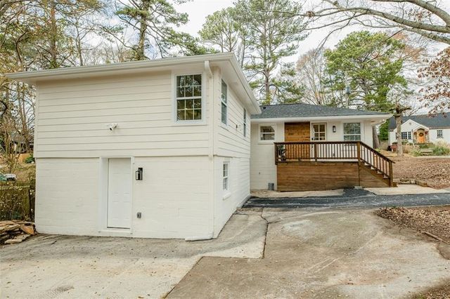 2437 Hillside Avenue, Decatur, GA 30032