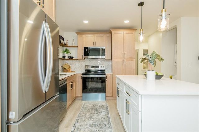 2437 Hillside Avenue, Decatur, GA 30032