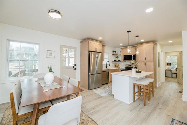 2437 Hillside Avenue, Decatur, GA 30032