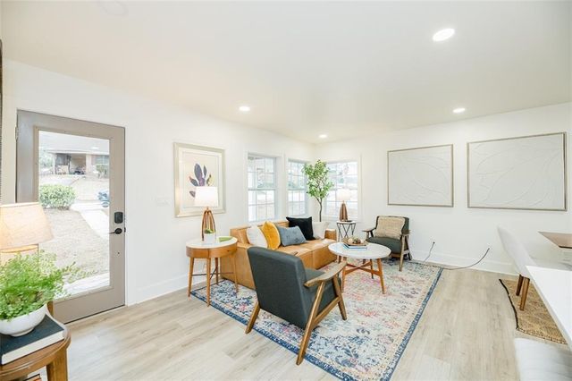 2437 Hillside Avenue, Decatur, GA 30032