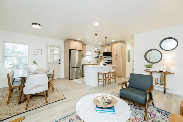 2437 Hillside Avenue, Decatur, GA 30032