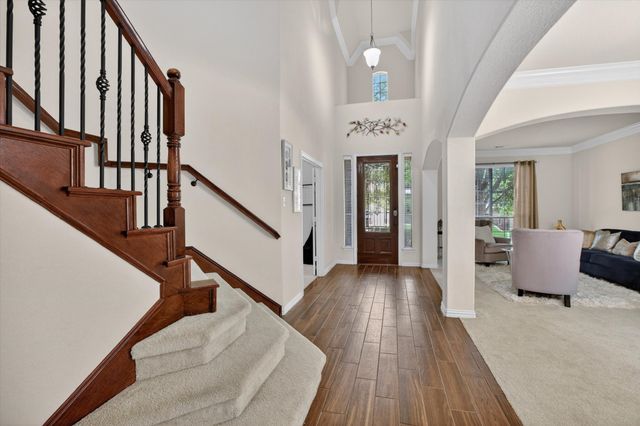 6601 Vintage Drive, Arlington, TX 76001