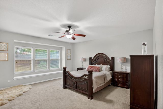 6601 Vintage Drive, Arlington, TX 76001