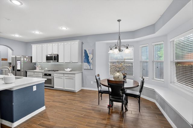 6601 Vintage Drive, Arlington, TX 76001