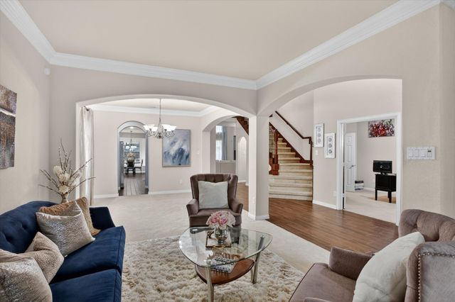 6601 Vintage Drive, Arlington, TX 76001