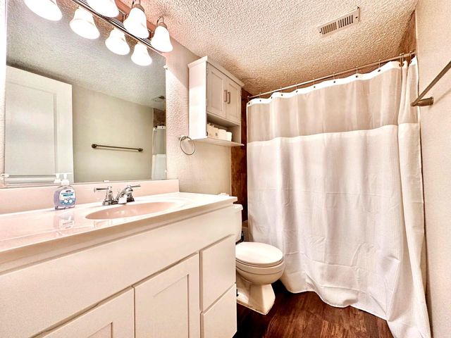 2808 Whitis Ave C207, Austin, TX 78705