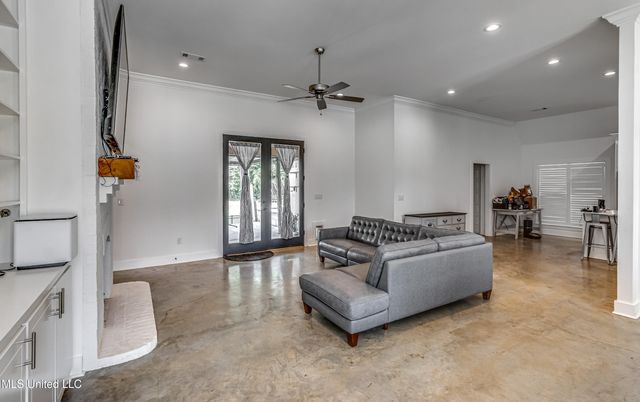 625 Wild Horse Lane, Brandon, MS 39042