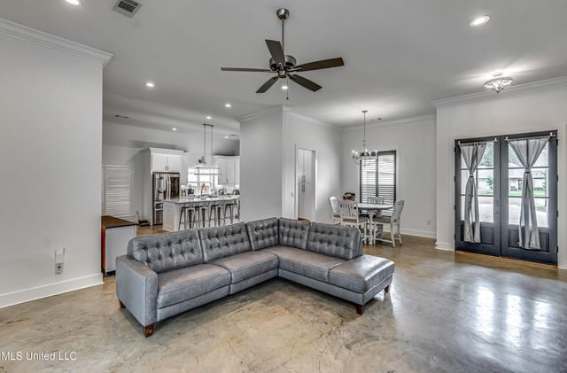 625 Wild Horse Lane, Brandon, MS 39042