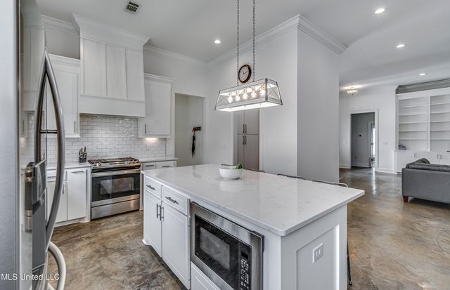 625 Wild Horse Lane, Brandon, MS 39042
