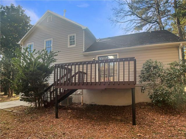 304 Lamden Court, Lawrenceville, GA 30046