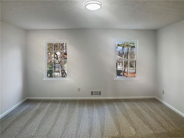 304 Lamden Court, Lawrenceville, GA 30046