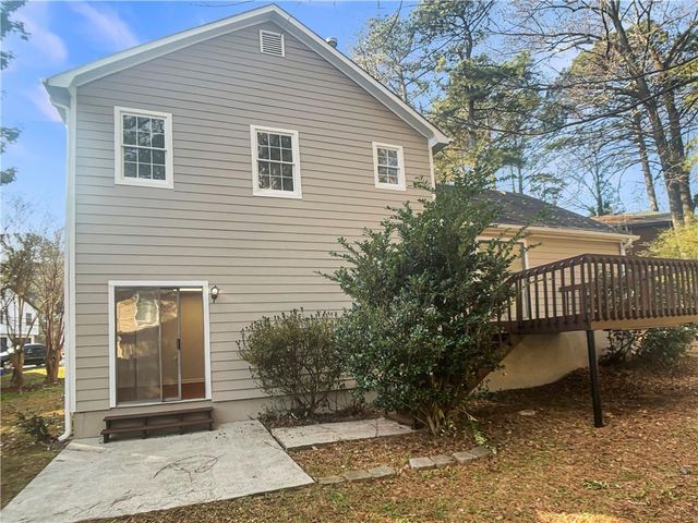 304 Lamden Court, Lawrenceville, GA 30046