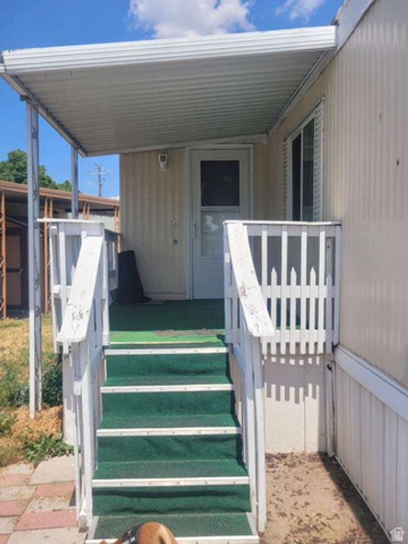 3063 S HERITAGE, West Valley City, UT 84119 — photo 2