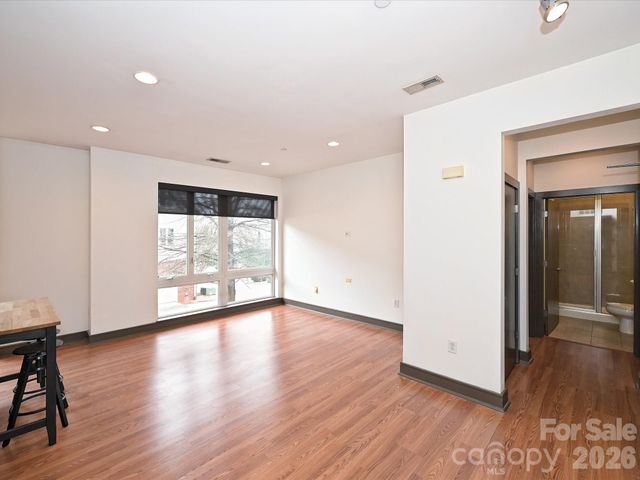 2200 Lyndhurst Avenue 102, Charlotte, NC 28203