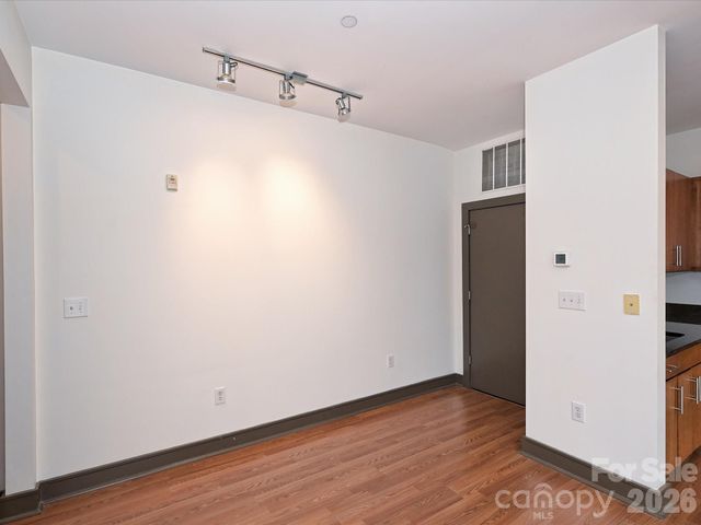 2200 Lyndhurst Avenue 102, Charlotte, NC 28203