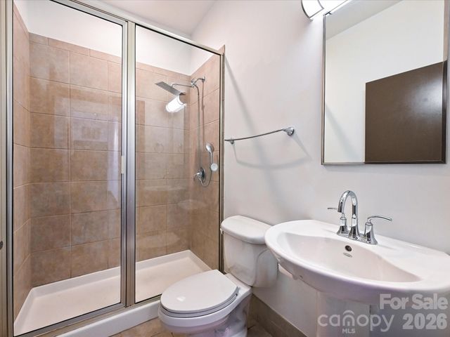 2200 Lyndhurst Avenue 102, Charlotte, NC 28203