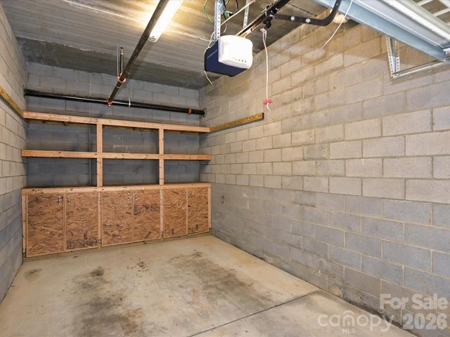 2200 Lyndhurst Avenue 102, Charlotte, NC 28203