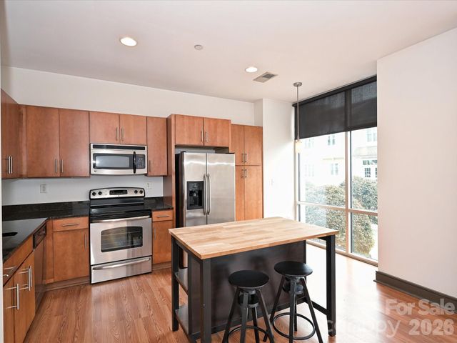 2200 Lyndhurst Avenue 102, Charlotte, NC 28203