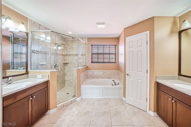 16511 Whispering Trace CT, Fort Myers, FL 33908