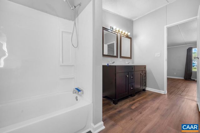 289 MOUNTAIN LAUREL RD, Palmyra, VA 22963