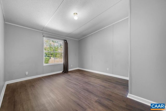 289 MOUNTAIN LAUREL RD, Palmyra, VA 22963