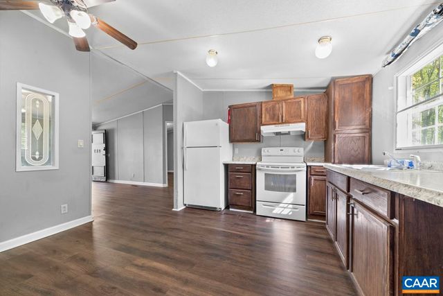 289 MOUNTAIN LAUREL RD, Palmyra, VA 22963