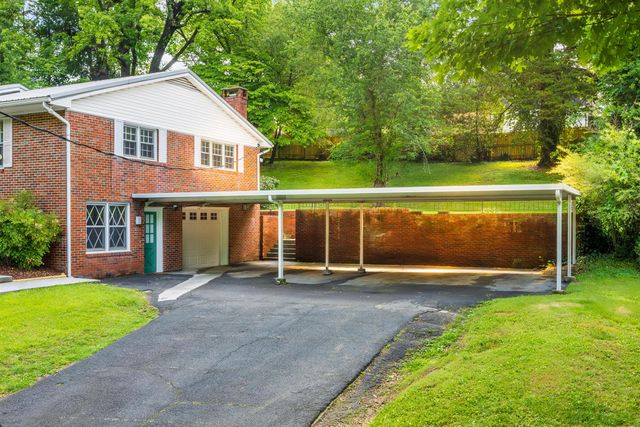 2802 Elm Drive NE, Cleveland, TN 37312