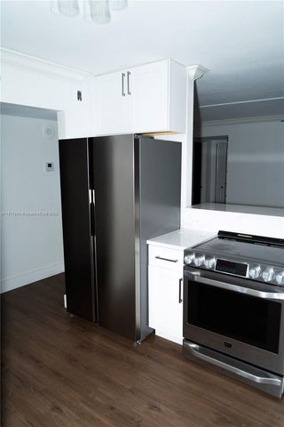 105 Lake Emerald Dr 311, Oakland Park, FL 33309