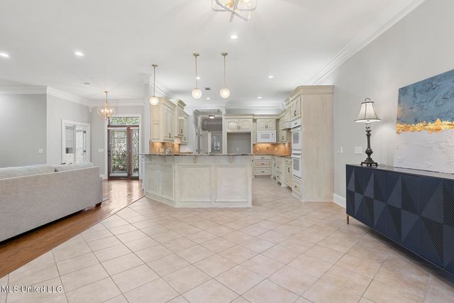 710 S Chickasaw Drive, Flowood, MS 39232