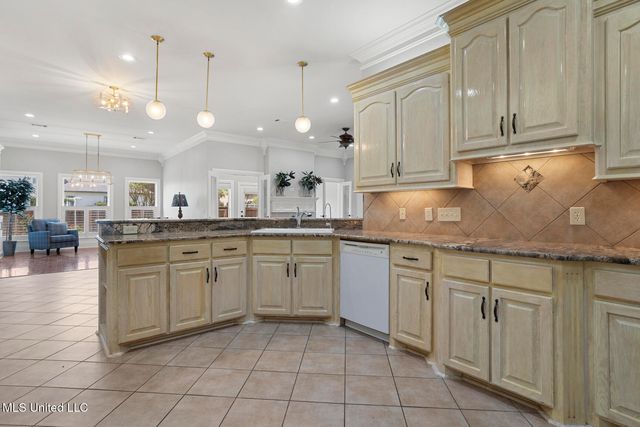 710 S Chickasaw Drive, Flowood, MS 39232