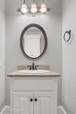 710 S Chickasaw Drive, Flowood, MS 39232