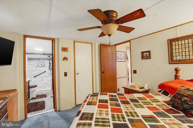 19367 S BARRENS RD S, Stewartstown, PA 17363