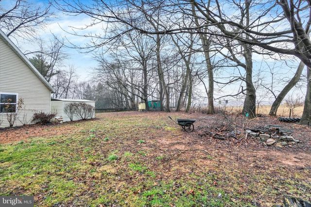 19367 S BARRENS RD S, Stewartstown, PA 17363