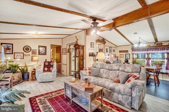 19367 S BARRENS RD S, Stewartstown, PA 17363